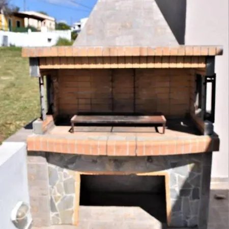 Bellavista House In Rhodes 度假居